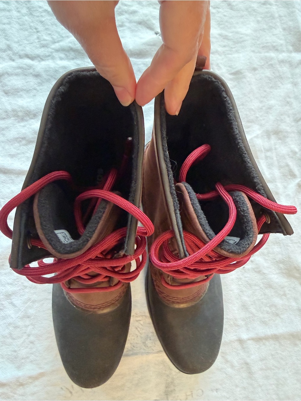 Brand new Sorel waterproof Lace-Up Outdoor Boots - Picture 4 of 8